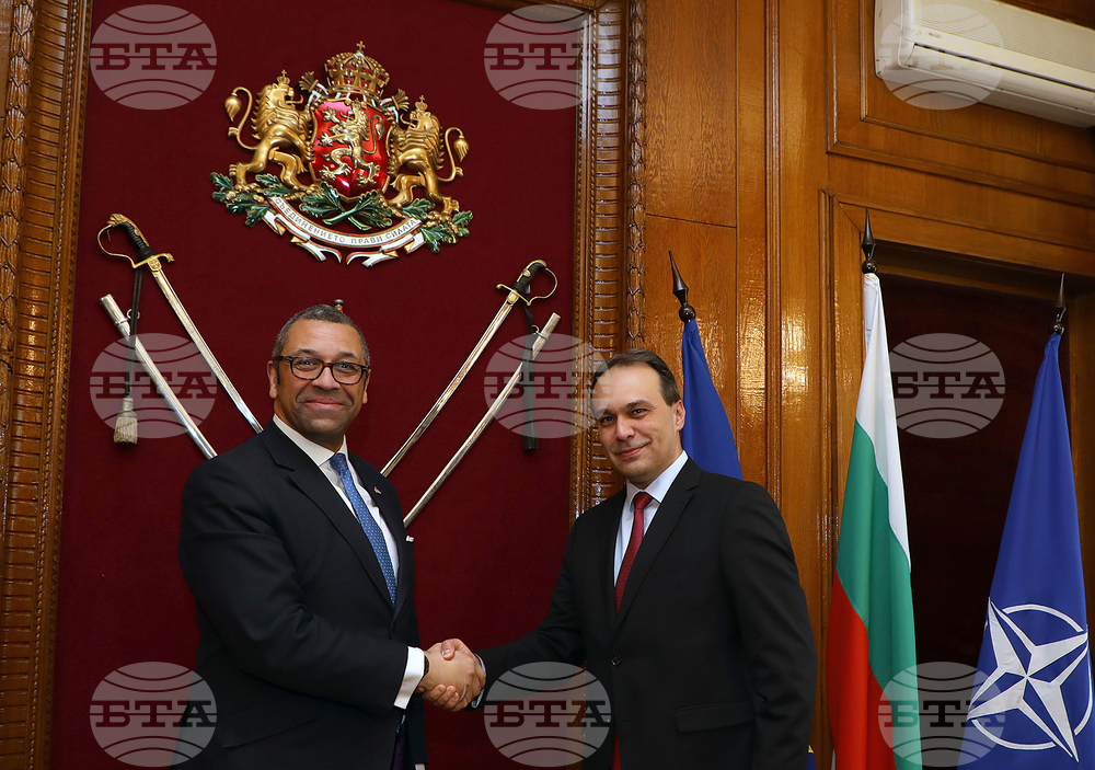 Драгомир Заков - Джеймс Клевърли - среща