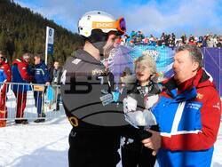 Снимка: Министерство на младежта и спорта - Весела Лечева награди победителите в Банско.