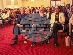 Снимка: офис на Илхан Кючюк  - Семинар „Перспективи за бъдещето: Отговорност“.