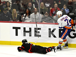 Islanders Senators Hockey