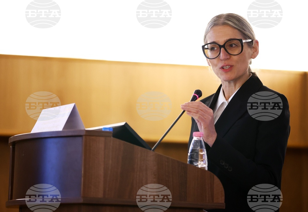 Transport Minister Opens Railway Forum with International Participation