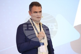 Форум - иновации  - Илия Кръстев