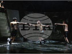 Снимка: Драматичен театър „Никола Вапцаров“