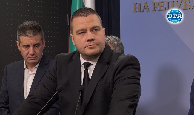 ИТН иска оставките на служебния вътрешен министър Атанас Илков и на директора на Народния театър