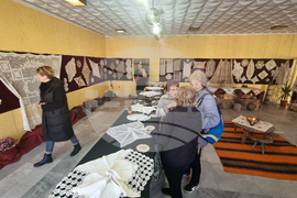 Трън - изложба - плетива