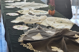 Трън - изложба - плетива