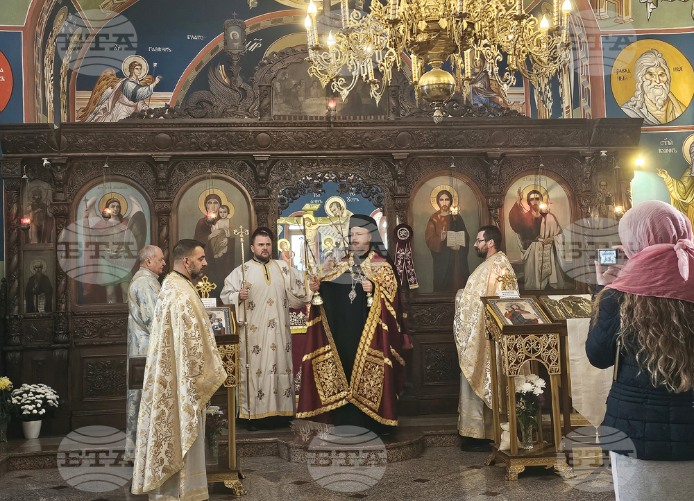 Русе - Архангел Михаил - литургия