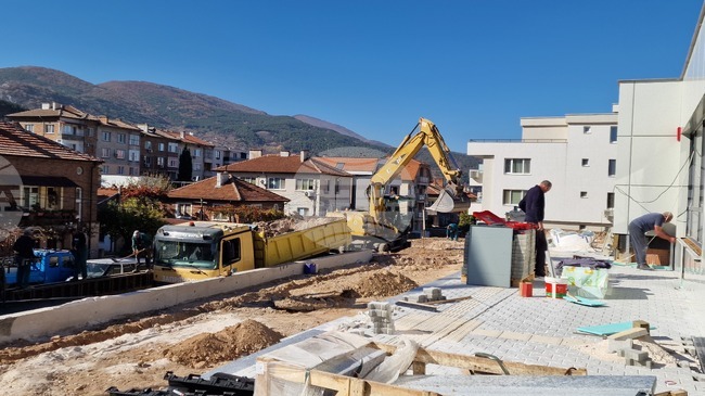 Община "Родопи" отново е първа в Пловдивска област по издадени разрешителни за строеж, отчитат от НСИ за първото тримесечие на годината