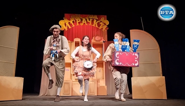 „Храбрият оловен войник” оживява на варненската куклена сцена във версия на младия режисьор Иван Колев