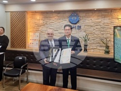 Българският посланик в Сеул бе удостоен с почетен шести дан от президента на Световната централа по таекуондо в Република Корея „Кукиуон“