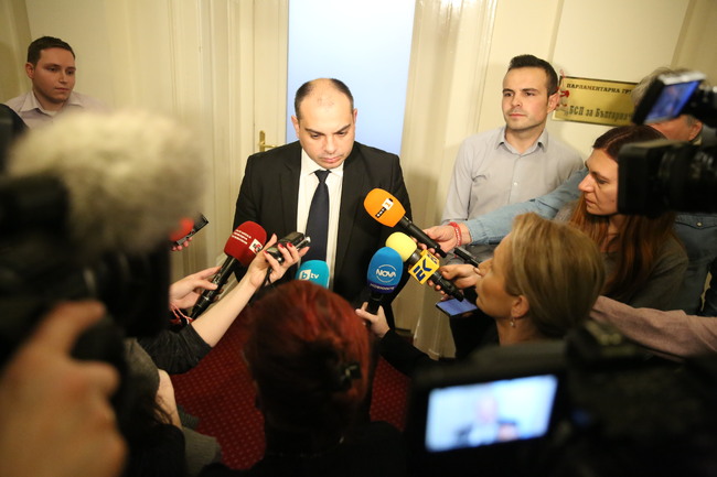 Филип Попов: Министрите на БСП гласуваха против нидерландските изтребители да охраняват небето ни
