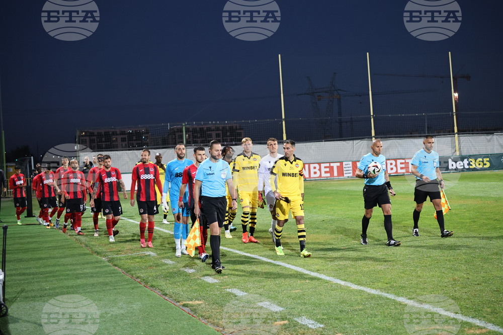 Пловдив - футбол - Ботев (Пловдив) - Локомотив (София)