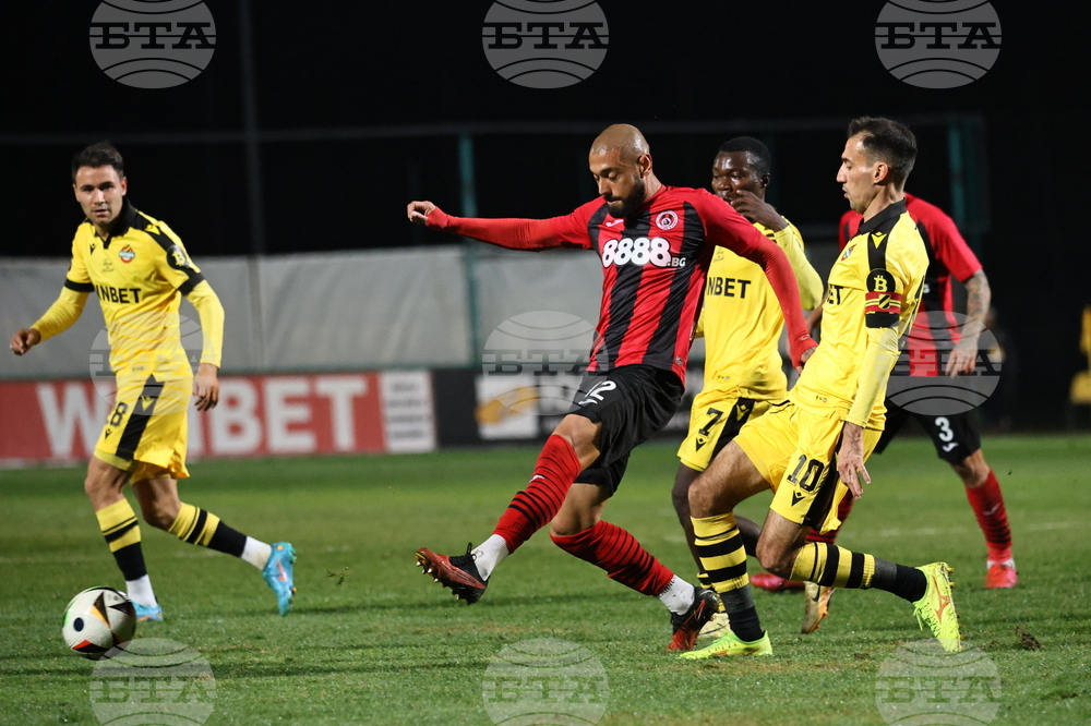 Пловдив - футбол - Ботев (Пловдив) - Локомотив (София)