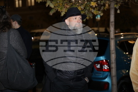 Народен театър - граждани в подкрепа на пиесата "Оръжията и човекът"