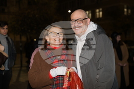 Народен театър - граждани в подкрепа на пиесата "Оръжията и човекът"