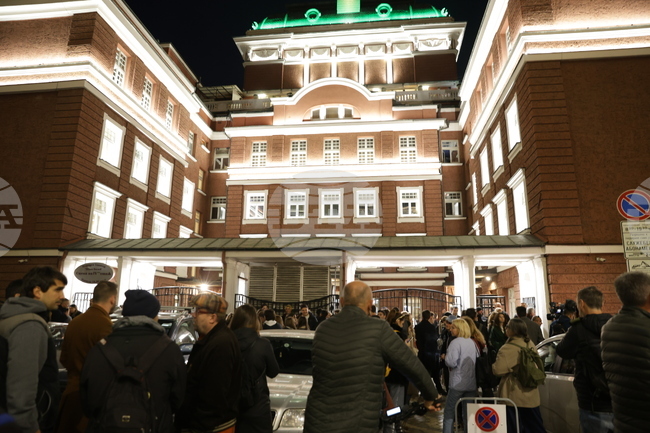 Increased Police Presence in front of National Theatre due to Expected Protests
