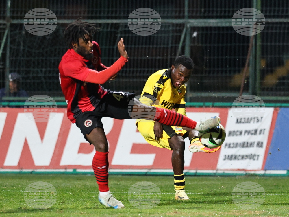 Пловдив - футбол - Ботев (Пловдив) - Локомотив (София)