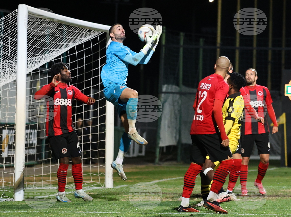 Пловдив - футбол - Ботев (Пловдив) - Локомотив (София)