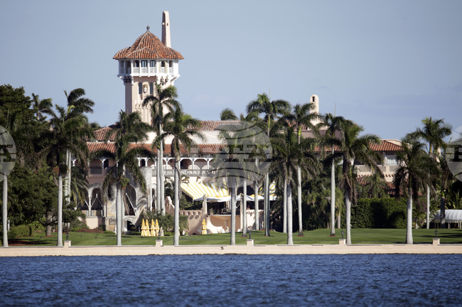 Финландският президент Александер Стуб изненадващо посети Тръмп във Флорида