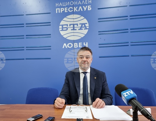 Национален пресклуб Ловеч - Боян Боянов - директор на ТП на НОИ