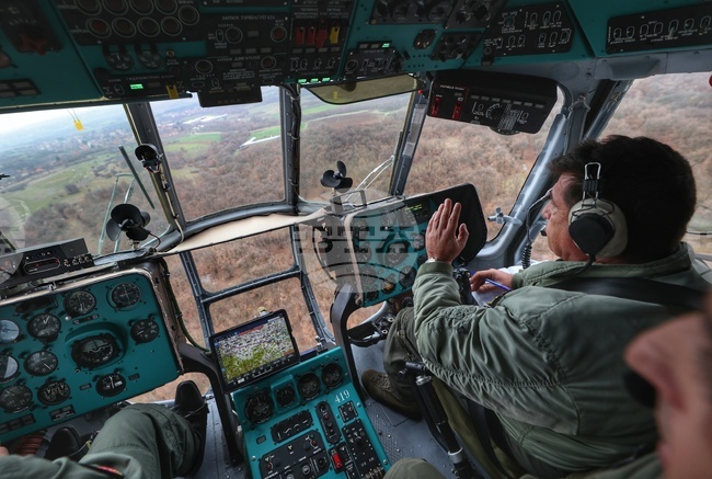 Елхово - делегация - хеликоптер