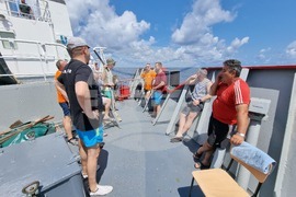 Ден 27 - Антарктида - Св. св. Кирил и Методий - НИК 421 - военен кораб - тържествено кръщение на екватора