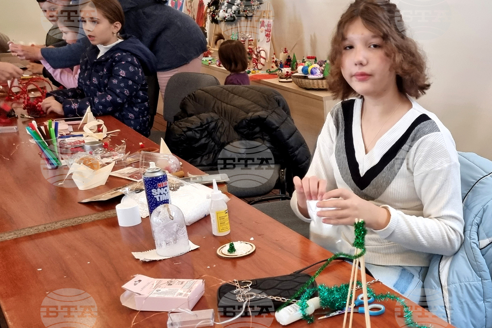 Република Северна Македония - училище „Здравей” - предколедна работилница