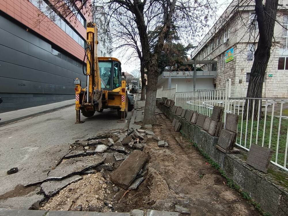 Община Плевен: Текущите ремонти в Плевен се извършват съобразно метеорологичните условия
