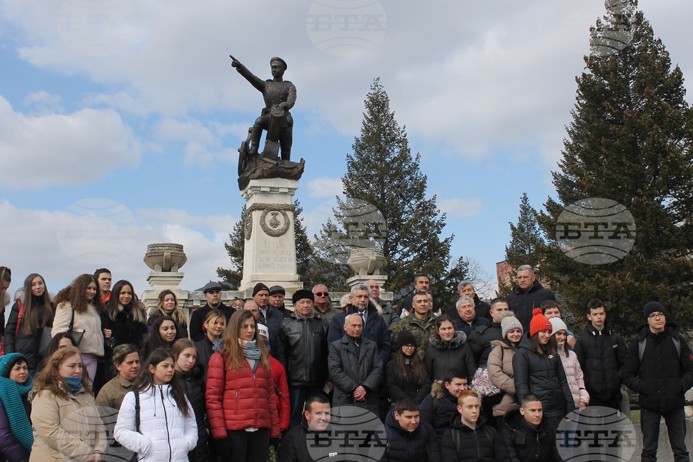 Общо 99 паметника са включени в Областния регистър на военните паметници в Сливенско