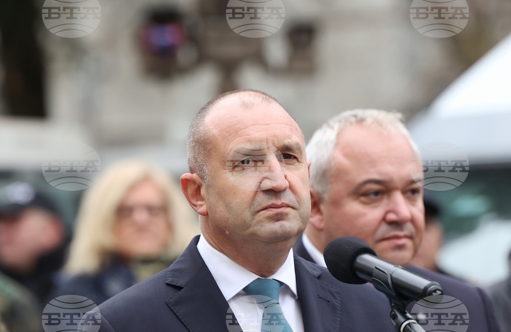 Елхово - Румен Радев - Карл Нехамер