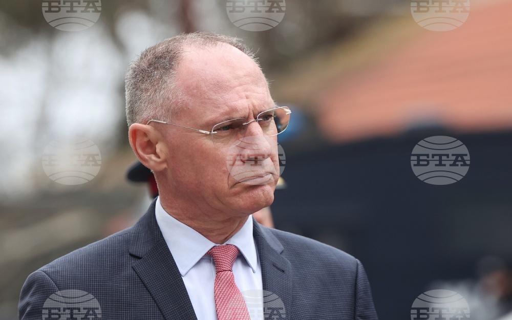 Елхово - Румен Радев - Карл Нехамер