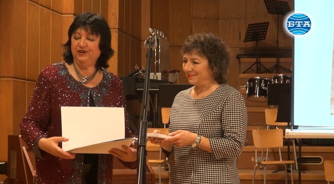 БТА получи награда на Съюза на българските журналисти за книгата "125 години Българска телеграфна агенция. Истинските новини. Събития от архивите – 1898 – 2023"