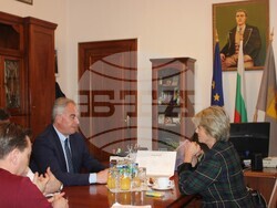 Весела Лечева и Георг Спартански се срещнаха, за да обсъдят възможността Плевен да модернизира спортните си зали