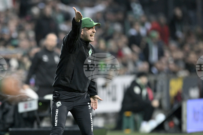 Старши треньорите на Вердер Бремен Оле Вернер и на Майнц 05 Бо Хенриксен ще бъдат наказани за мачовете от Бундеслигата следващата седмица