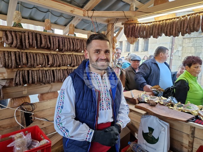 Елена - празник на Еленския бут