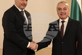 Гълъб Донев - Карл Нехамер - среща