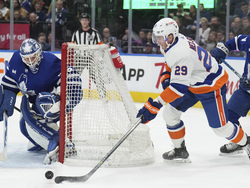 Islanders Maple Leafs Hockey