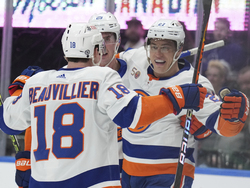 Islanders Maple Leafs Hockey