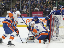 Islanders Maple Leafs Hockey