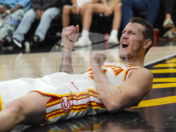 Bulls Hawks Basketball