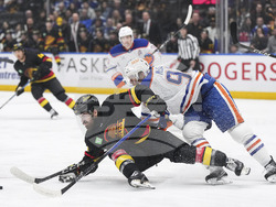 Oilers Canucks Hockey
