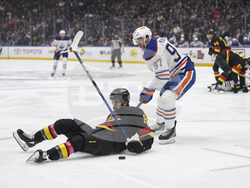 Oilers Canucks Hockey