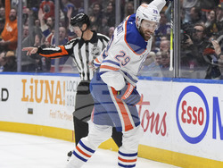 Oilers Canucks Hockey