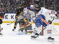 Oilers Canucks Hockey