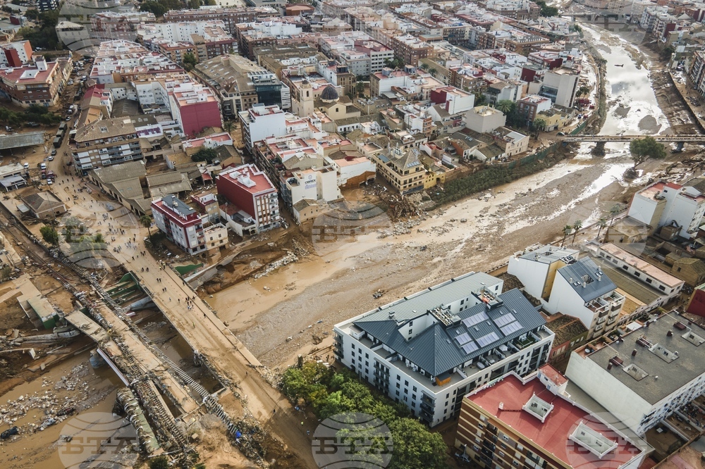 Бурята „Леонардо“ доведе до евакуации, нарушен железопътен трафик и затваряне на училища в испанската област Андалусия