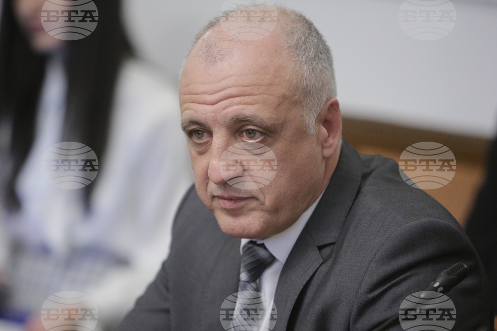 Парламент - Комисия за контрол над службите за сигурност