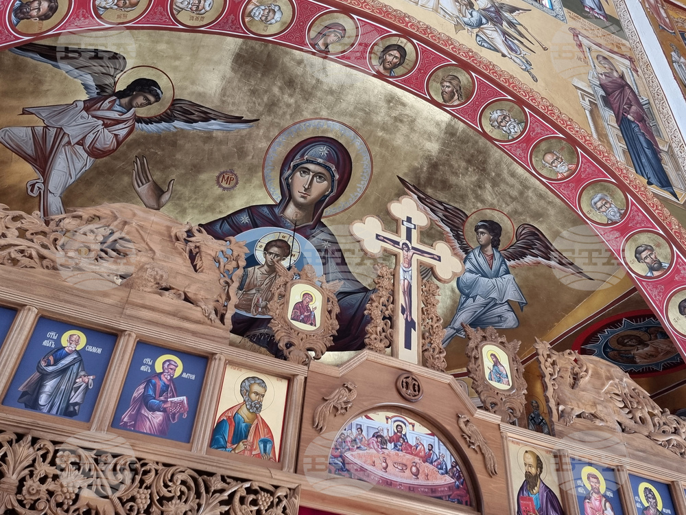 Брезник - храм „Св. Георги Победоносец” - изографисване