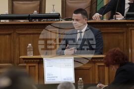 Парламент - извънредно заседание