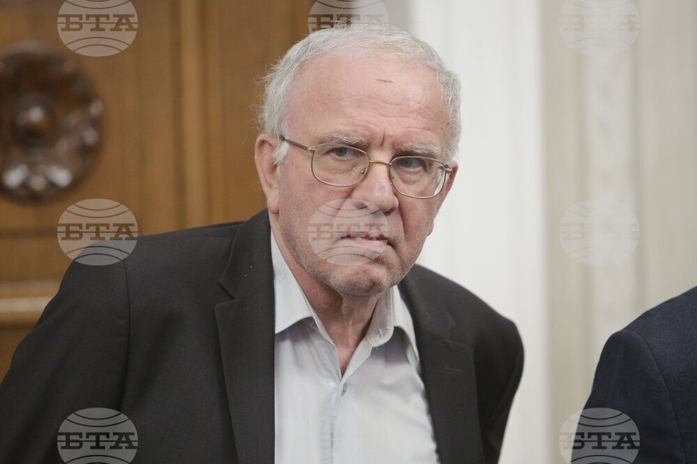 Румен Радев - ЦИК - среща - Цветозар Томов