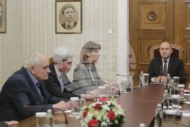 Румен Радев - ЦИК - среща